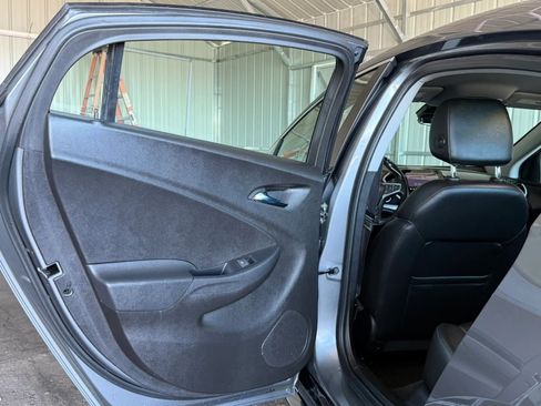 Used 2019 Chevrolet Volt LT w/ Power Convenience Package FWD image 37