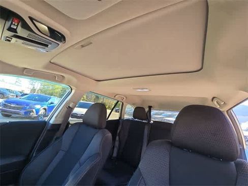 Used 2024 Subaru Outback Premium image 18