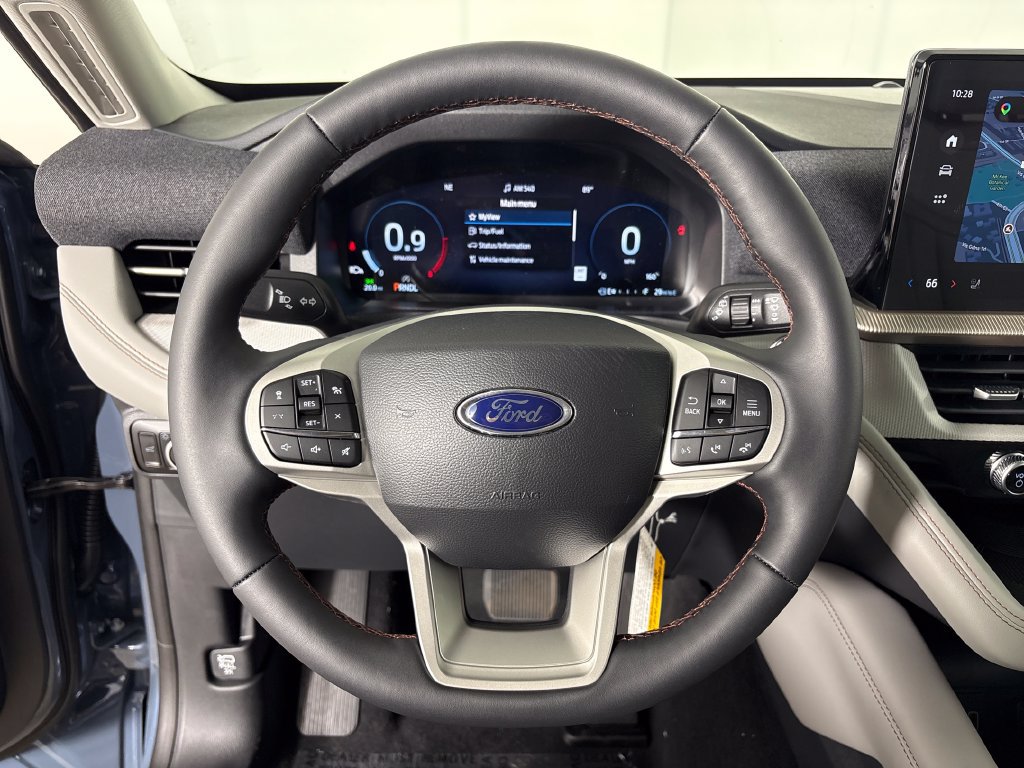 New 2026 Ford Explorer Active w/ Active Comfort Package RWD image 16