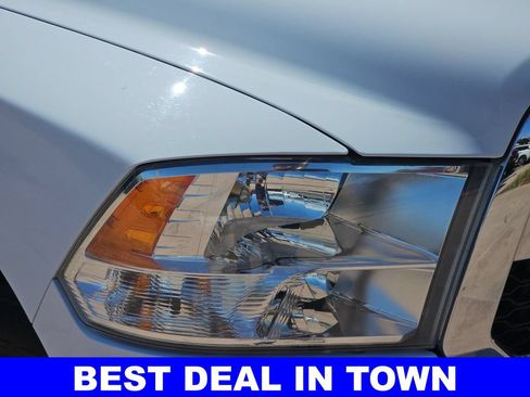 Used 2022 RAM 1500 Classic SLT w/ Electronics Group AWD/4WD image 33
