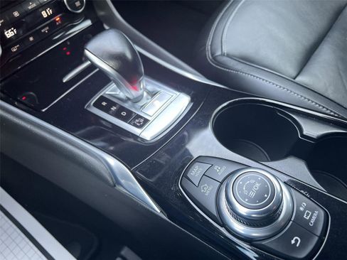 Used 2018 INFINITI QX30 Premium w/ Cargo Package image 19