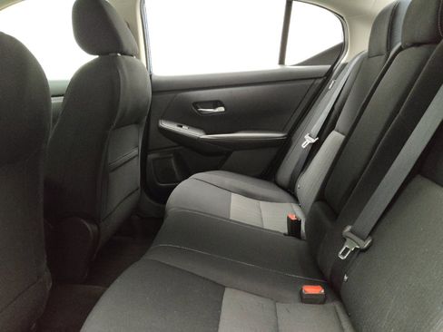 Used 2020 Nissan Sentra SV image 18