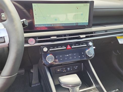 New 2025 Hyundai Santa Cruz Limited image 18