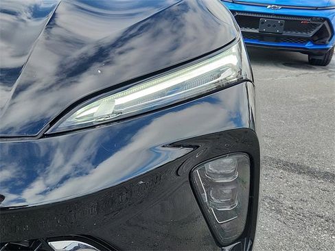 Certified 2025 Buick Envision Sport Touring image 9