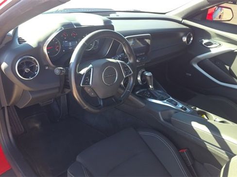 Used 2020 Chevrolet Camaro LT w/ RS Package image 12