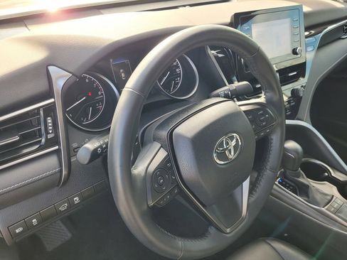 Used 2023 Toyota Camry SE image 24