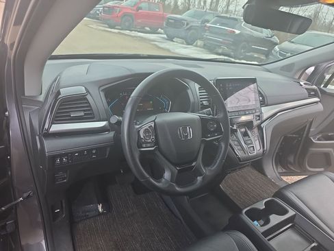 Used 2022 Honda Odyssey Touring image 17