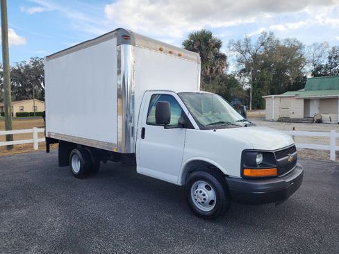 Used 2007 Chevrolet Express 3500 image 9