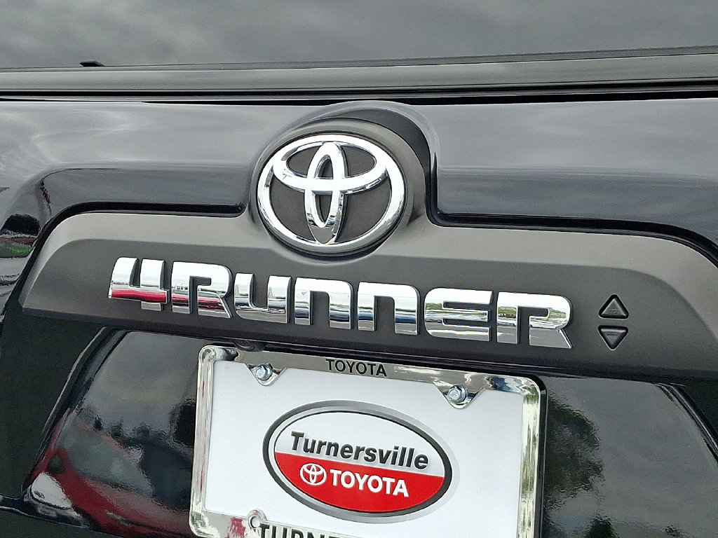 Used 2024 Toyota 4Runner TRD Off-Road Premium w/ Off Road Premium Plus Package AWD/4WD image 31