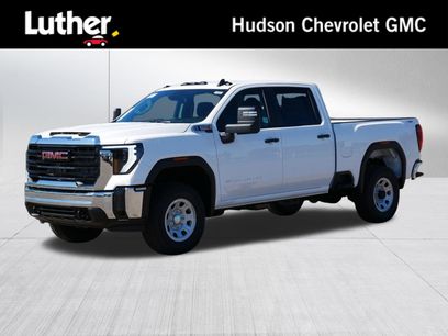 New 2025 GMC Sierra 3500 Pro w/ Convenience Package