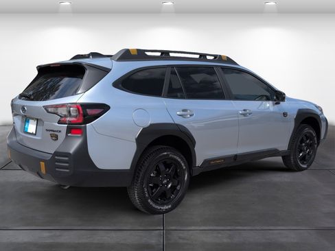 Used 2025 Subaru Outback Wilderness image 5