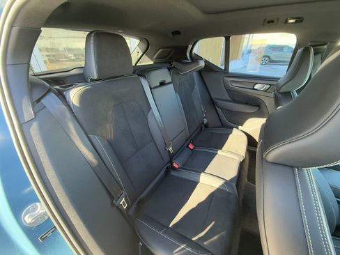 Certified 2023 Volvo XC40 Recharge Plus image 29