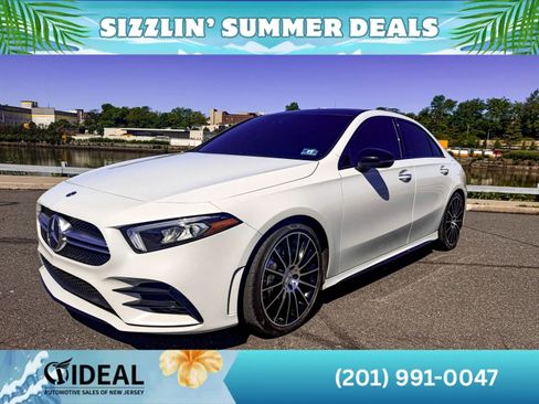 Used 2020 Mercedes-Benz A 35 AMG 4MATIC image 3