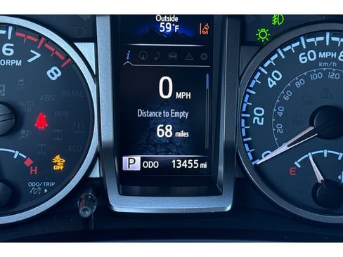 Certified 2021 Toyota Tacoma Limited image 28