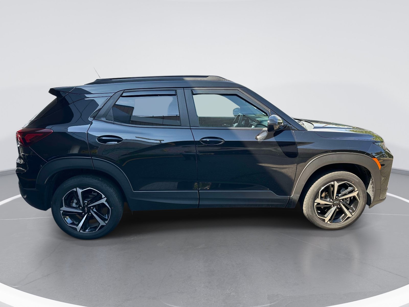 Used 2023 Chevrolet TrailBlazer RS w/ Convenience Package AWD/4WD image 4