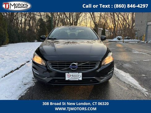 Used 2016 Volvo S60 T5 Premier image 3