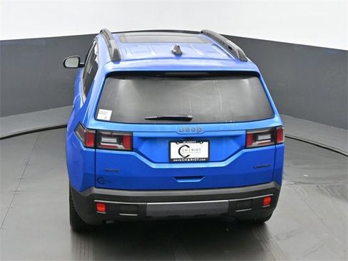 New 2026 Jeep Cherokee Laredo image 39