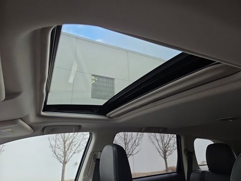 Used 2018 Mitsubishi Outlander SEL image 7