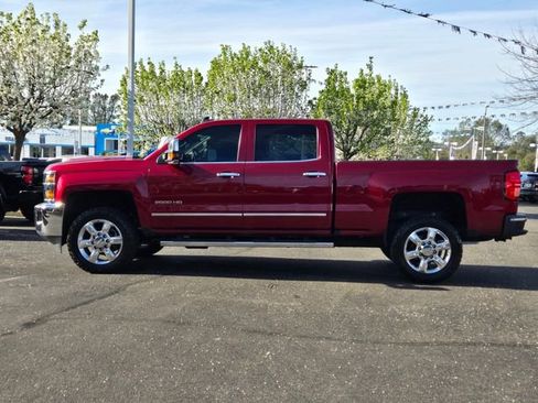 Used 2019 Chevrolet Silverado 2500 LTZ w/ Duramax Plus Package image 3