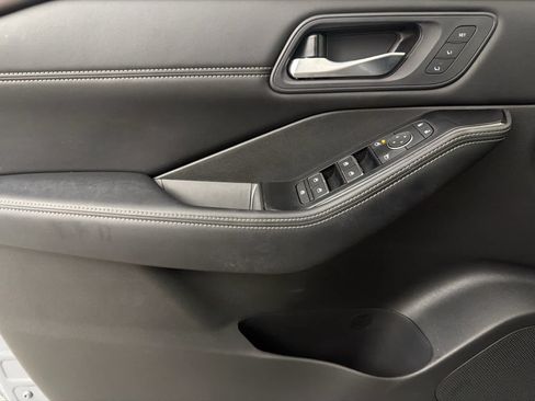 Certified 2023 Nissan Rogue SL FWD image 22