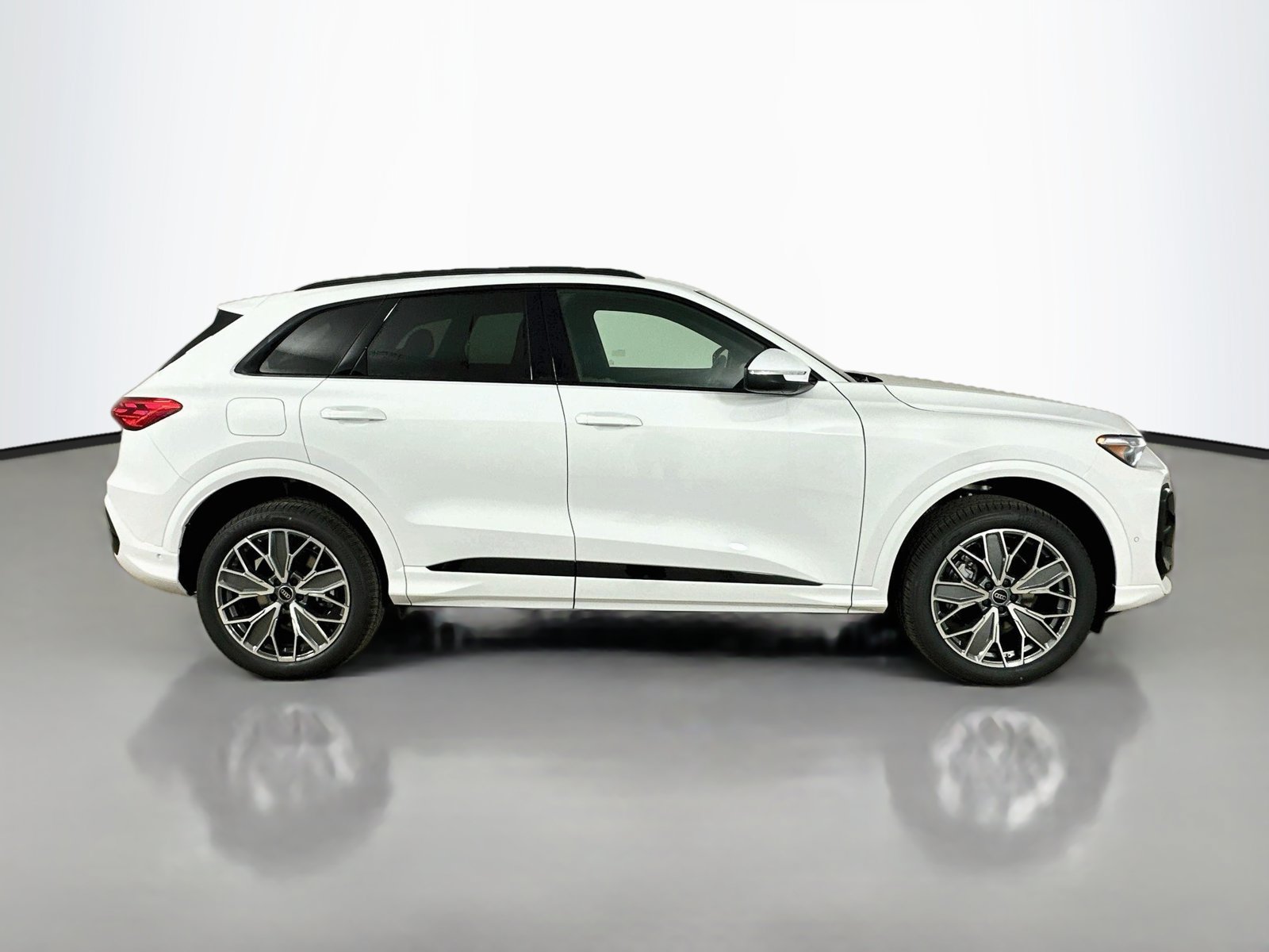 New 2026 Audi Q5 Premium Plus AWD/4WD image 4