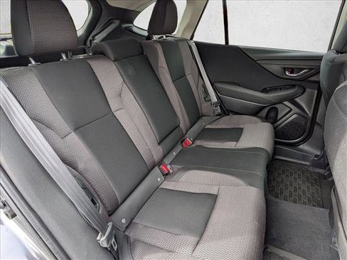 Used 2025 Subaru Outback Premium image 20