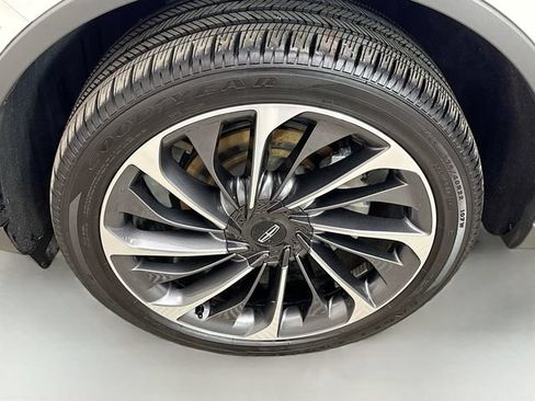 Used 2025 Lincoln Aviator Reserve w/ Equipment Group 201A AWD/4WD image 34