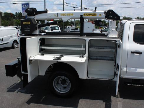 Used 2025 Ford F350 XLT AWD/4WD image 17