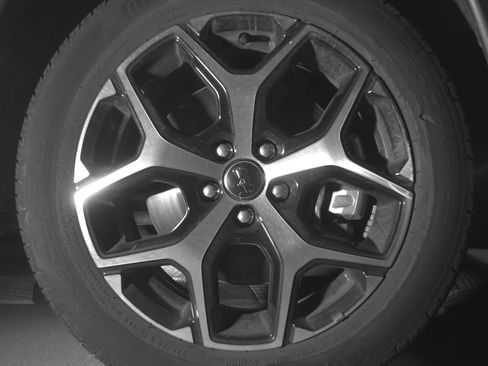 Used 2025 Jeep Compass Limited image 13