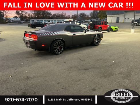 Used 2014 Dodge Challenger SRT8 image 11