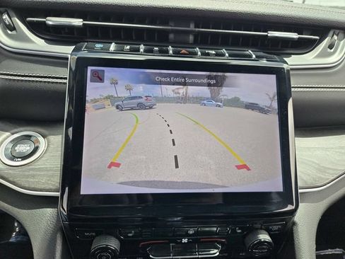 Used 2024 Jeep Grand Cherokee Limited 4xe AWD/4WD image 10