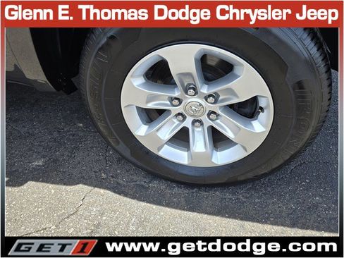 Used 2019 RAM 1500 Laramie AWD/4WD image 35