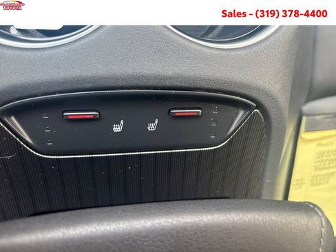 Certified 2022 Toyota Venza XLE AWD/4WD image 24