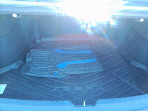 Used 2014 Hyundai Azera Limited w/ Option Group 02 FWD image 18