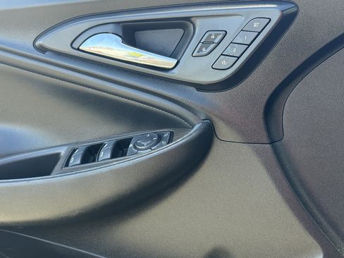 Used 2022 Chevrolet Malibu Premier FWD image 19