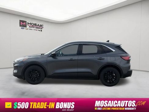 Used 2022 Ford Escape SE FWD image 4