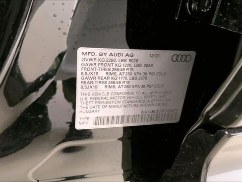 New 2026 Audi Q3 quattro 2.0T AWD/4WD image 21
