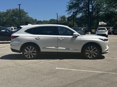 Used 2023 Acura MDX SH-AWD w/ Technology Package image 4