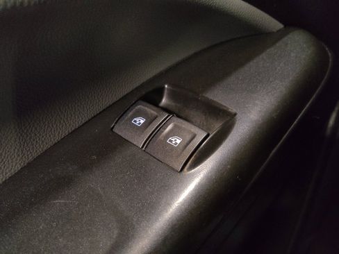 Used 2017 Chevrolet Colorado W/T image 27