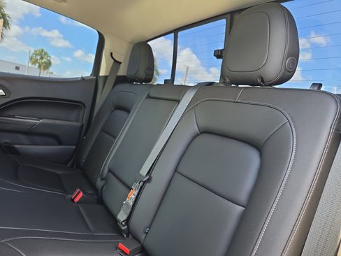 Used 2019 Chevrolet Colorado ZR2 image 14