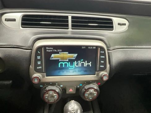 Used 2015 Chevrolet Camaro LT RWD image 4