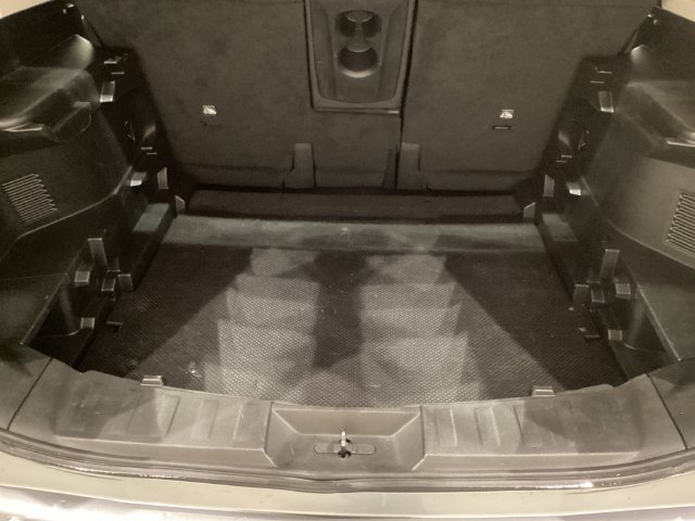 Used 2020 Nissan Rogue S FWD image 13