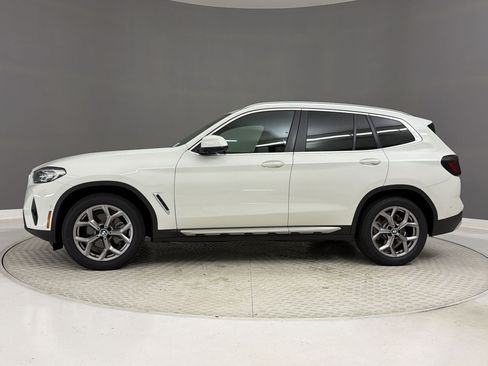 Used 2023 BMW X3 xDrive30i w/ Premium Package AWD/4WD image 2