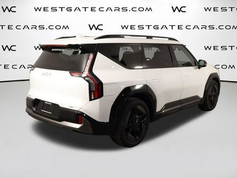 Used 2024 Kia EV9 GT-Line AWD/4WD image 46