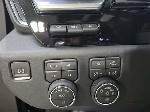New 2026 Chevrolet Silverado 1500 High Country AWD/4WD image 28