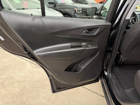 Used 2024 Chevrolet Equinox LT FWD image 13