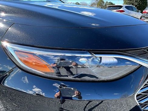 Used 2023 Chevrolet Malibu LT image 28