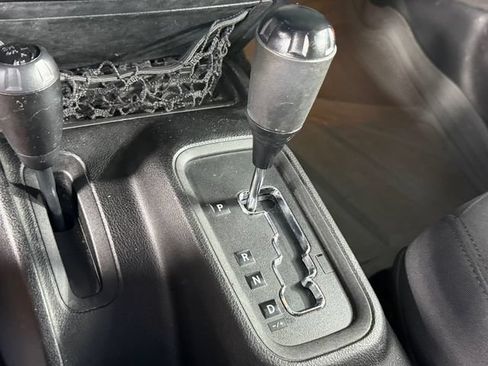 Used 2013 Jeep Wrangler Sport AWD/4WD image 18