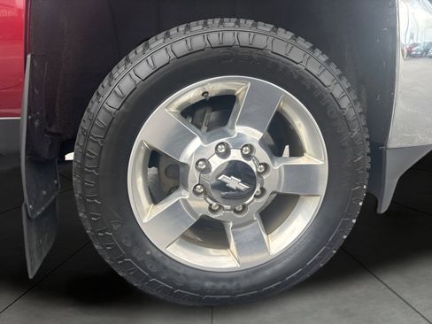 Used 2016 Chevrolet Silverado 2500 LTZ w/ LTZ Plus Package AWD/4WD image 10