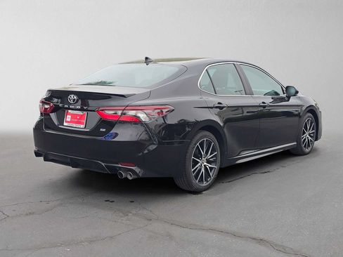Certified 2024 Toyota Camry SE FWD image 3